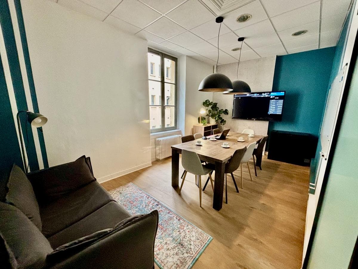 Salle de réunion La Robine 8 personnes Narbonne centre Les Barques